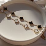 clover bracelet